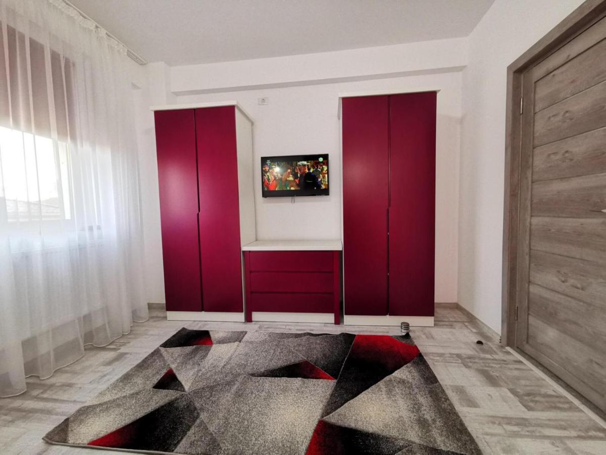 Violet Apartment-Brilliant Apartments คอนสตันซา ภายนอก รูปภาพ